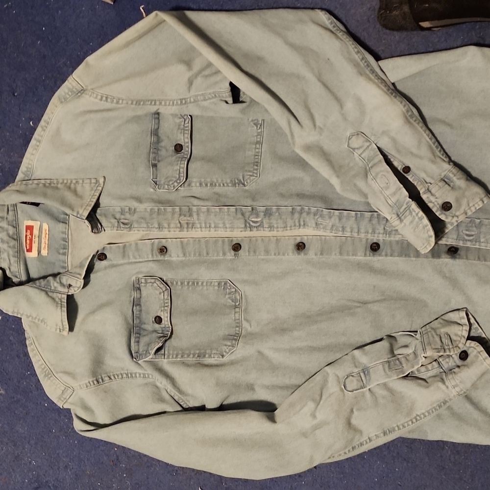 Wrangler button up
